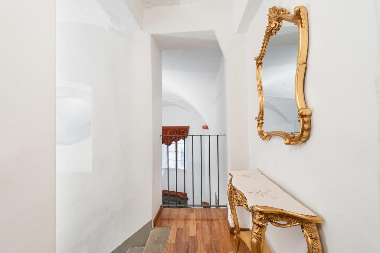 Pontevecchio Luxury Suite Amazing Location - Hosted By Sweetstay Флоренция Экстерьер фото