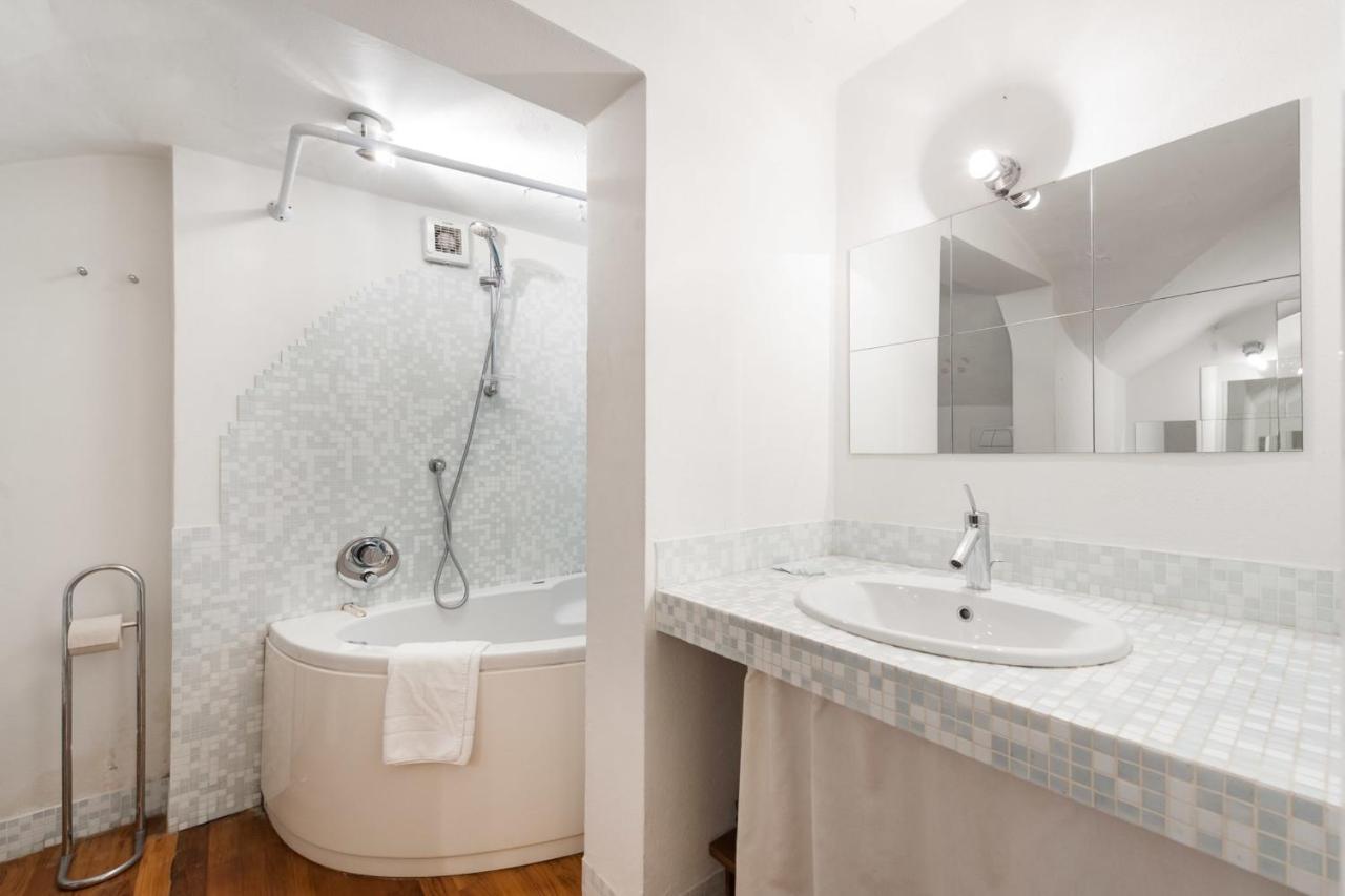 Pontevecchio Luxury Suite Amazing Location - Hosted By Sweetstay Флоренция Экстерьер фото