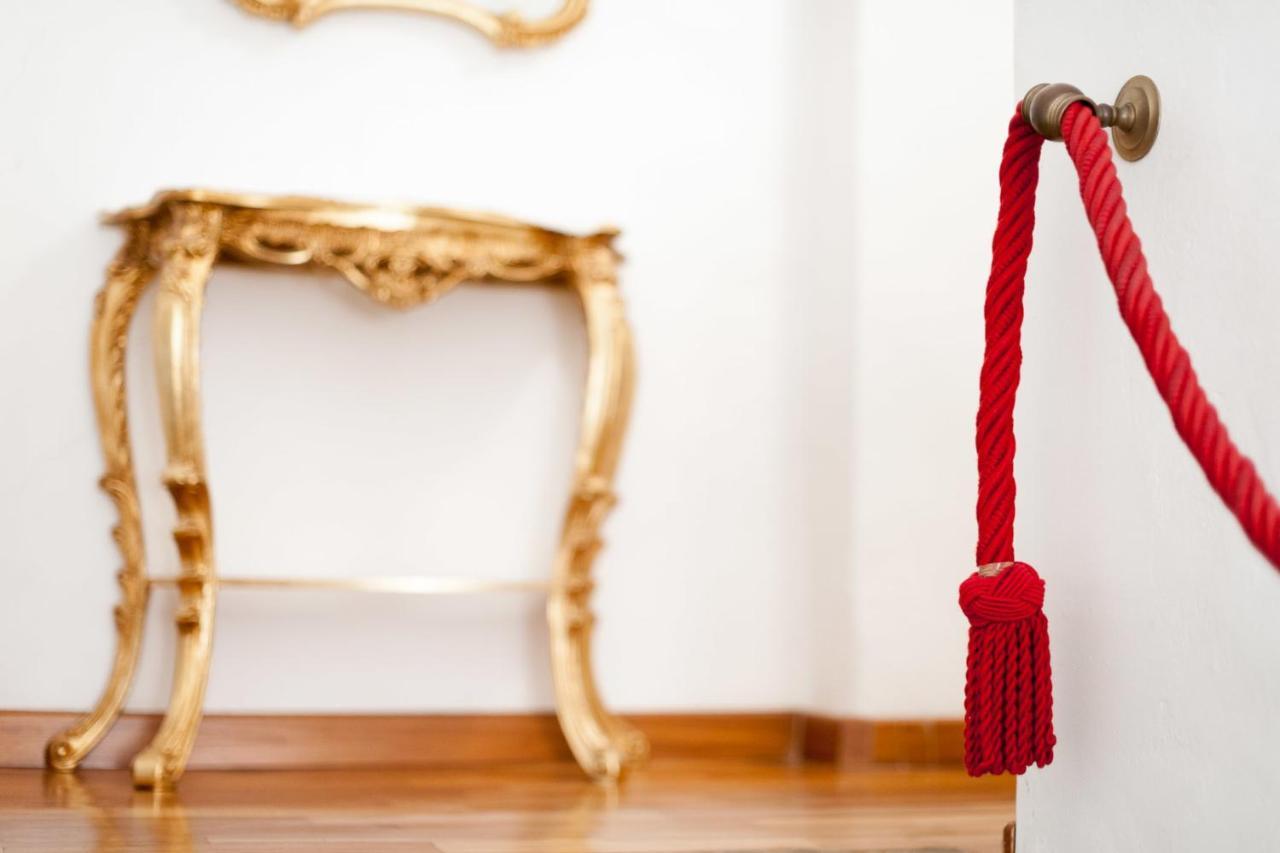 Pontevecchio Luxury Suite Amazing Location - Hosted By Sweetstay Флоренция Экстерьер фото