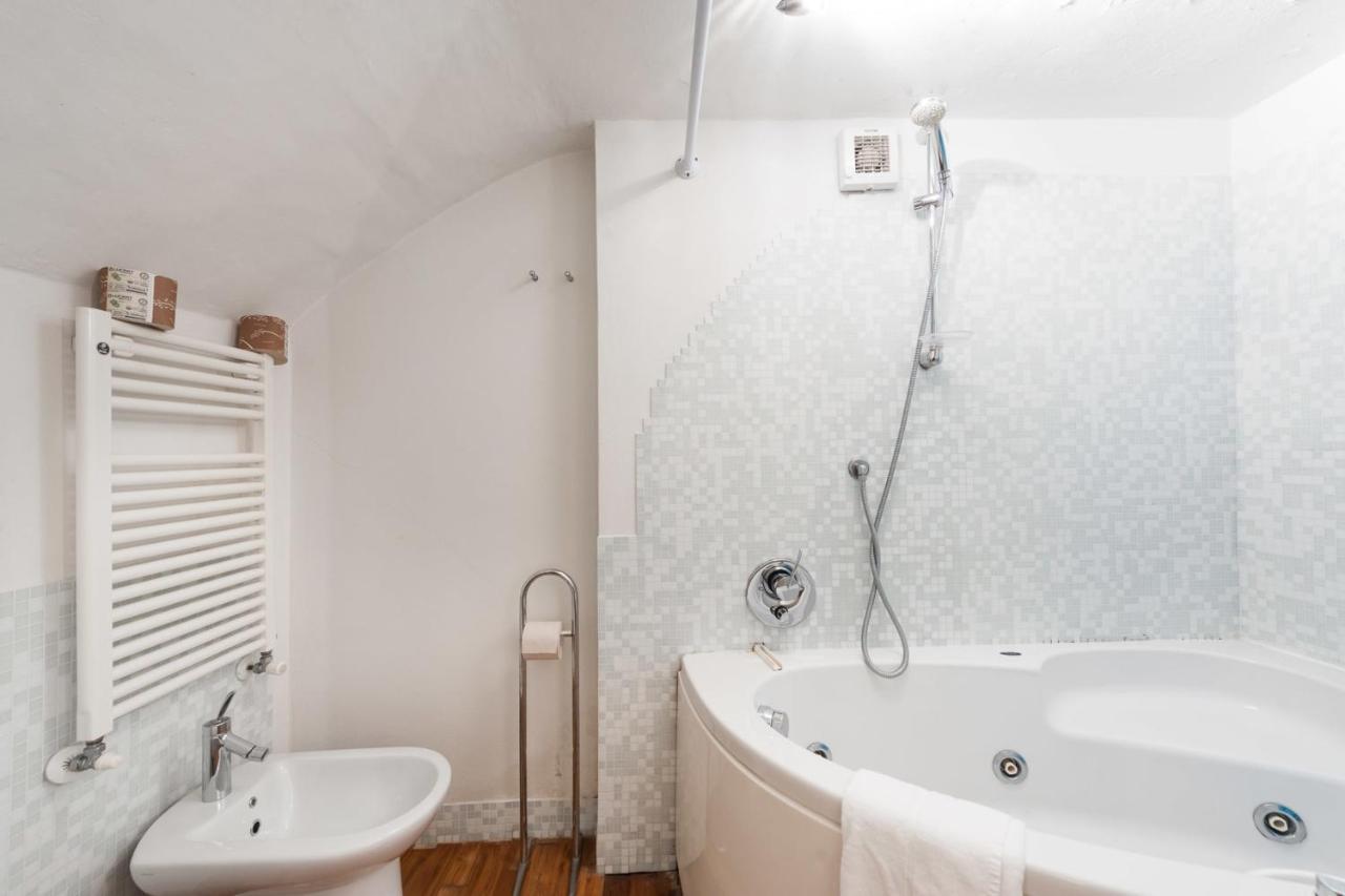 Pontevecchio Luxury Suite Amazing Location - Hosted By Sweetstay Флоренция Экстерьер фото
